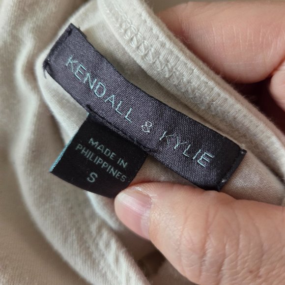 Kendall & Kylie Venus White Crop Top Small - Picture 5 of 6